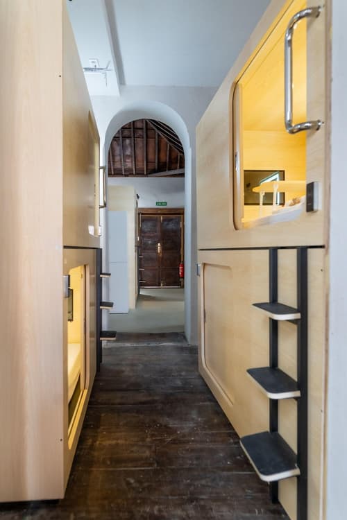 Hostelit