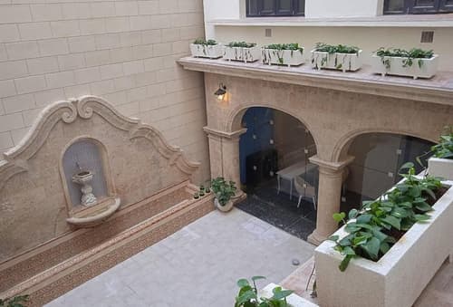 Palacio de los Corredores, Lobby