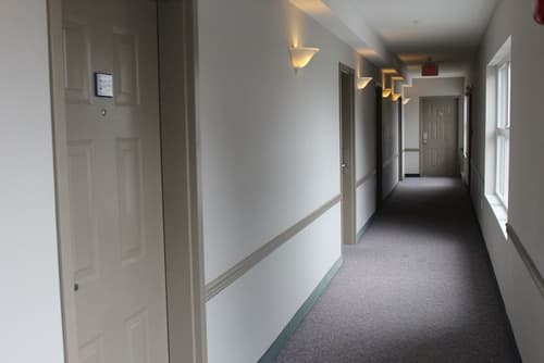 Quarterdeck Inn Port Hardy