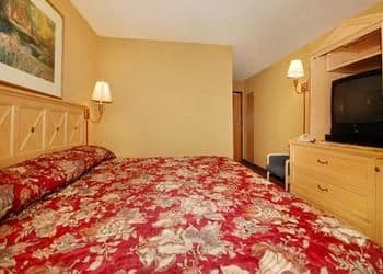 America's Best Inn & Suites - Caseyville