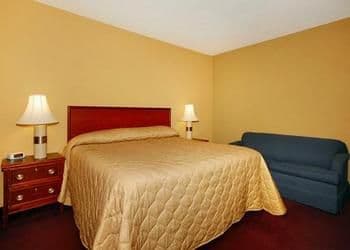 America's Best Inn & Suites - Caseyville