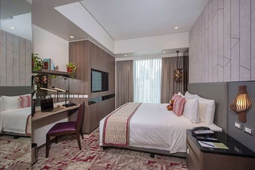 Somerset Salcedo, Makati