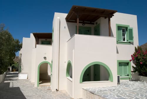 Naxos Olive & Home