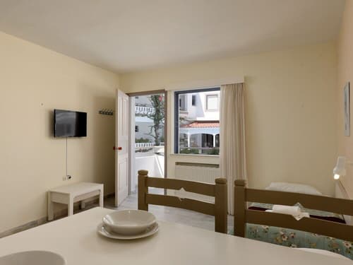Ariadne Hotel Apartments & Suites