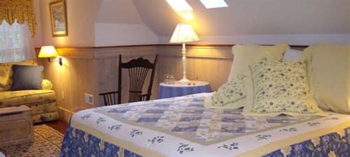 Isaiah Jones Homestead Bed & Breakfast