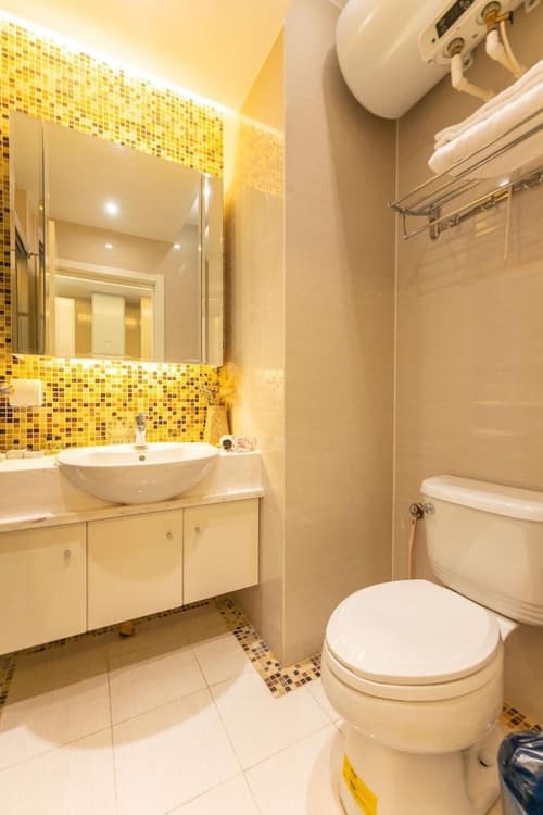 Old Faithful Lodge & Cabins - Inside The Park, 