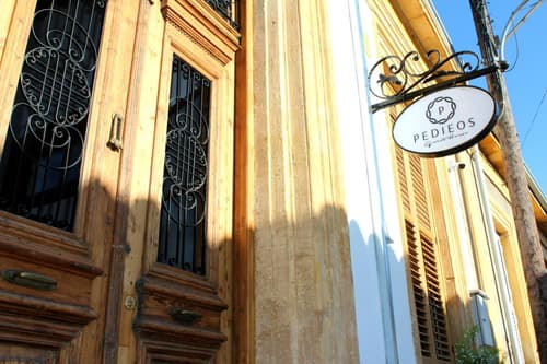 Pedieos Guest House