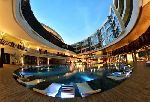 Hue Hotels and Resorts Boracay Managed by HII, 