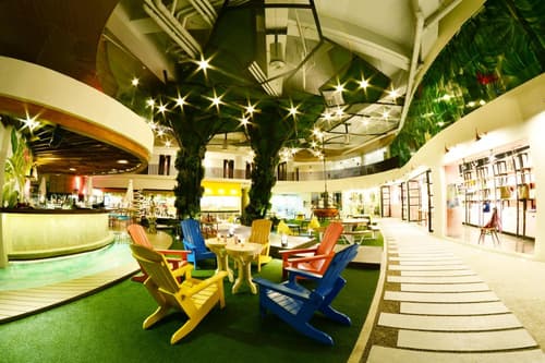 Hue Hotels and Resorts Boracay Managed by HII