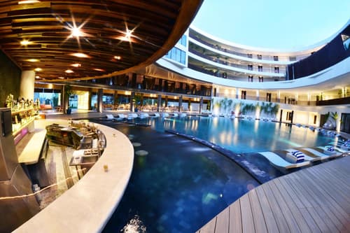 Hue Hotels and Resorts Boracay Managed by HII, 