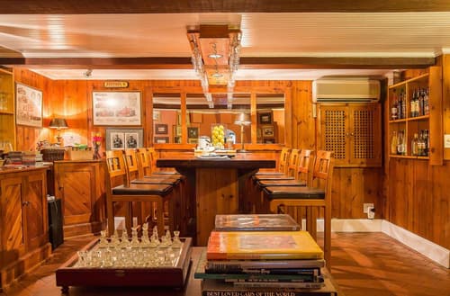 Goble Palms Guest Lodge & Urban Retreat