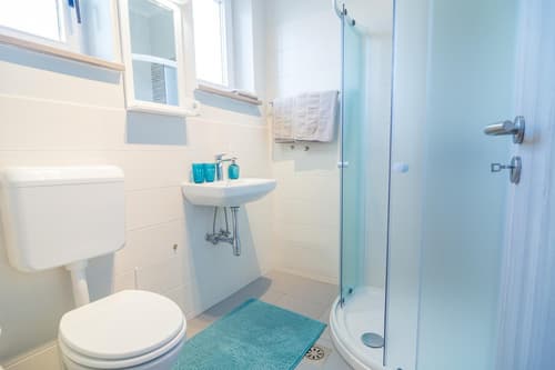 HOP HOUSE Garni Hotel, 