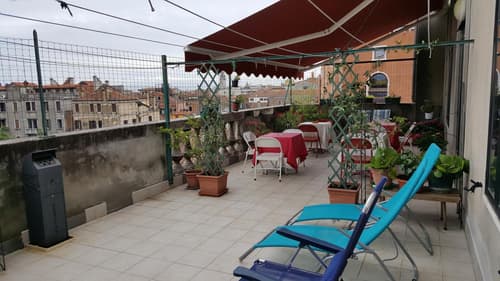 Ostello Domus Civica, 