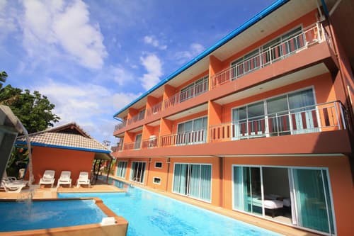 Lanta Fevrier Resort