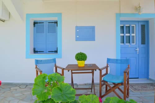 Jimmy's Studios - Quiet Island Living in Plakes near Firopotamos & Plathiena Beaches