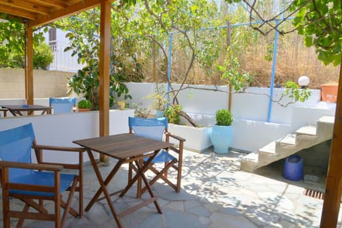 Jimmy's Studios - Quiet Island Living in Plakes near Firopotamos & Plathiena Beaches