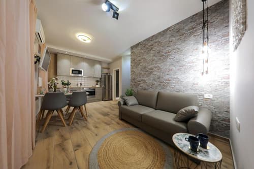 Aldo Apartments Center