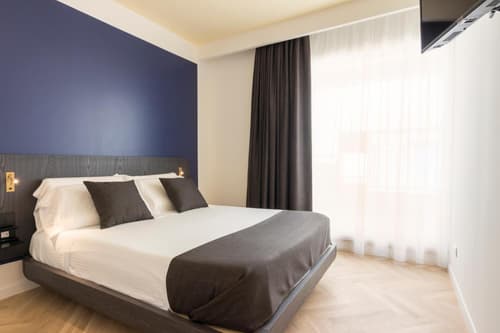 Metropolitan Suites, 