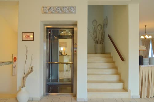 Ostria Hotel 