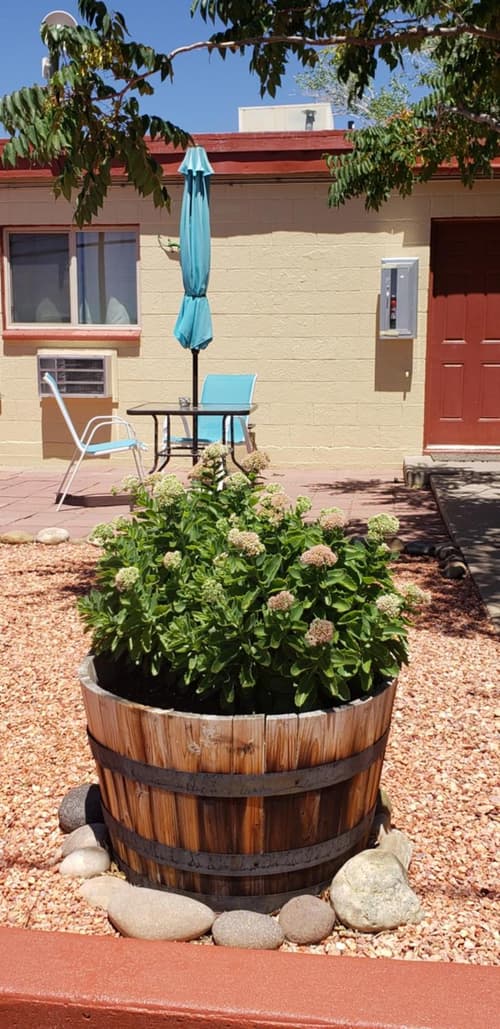 Red Rock Motel and Dam Motel