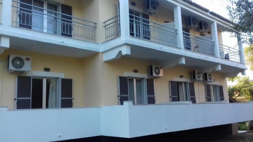 Full House Kavos