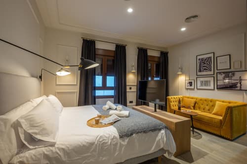 Barbarossa Suites Plaza de España, 