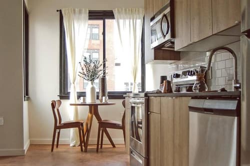 Billy Penn Studio at Kestrel Hotel, 