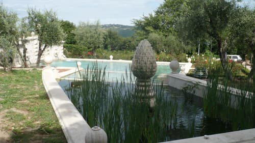 Sovana Hotel & Resort