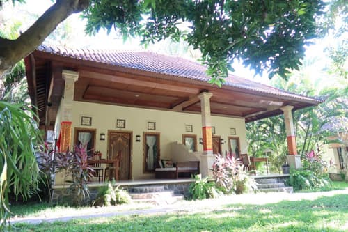 Villa Aditya, 