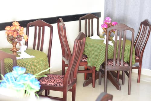 Kilimanjaro White House Hotel, 