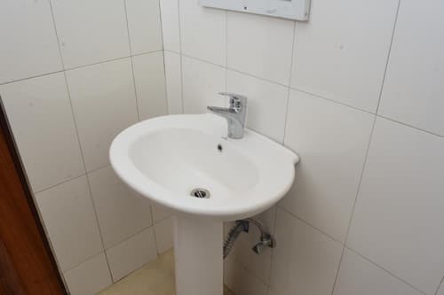 Kilimanjaro White House Hotel, 