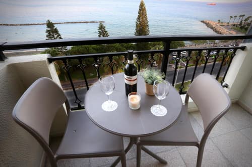 Pier Beach Hotel Apartments, 