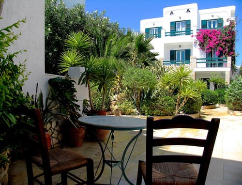 Keros Art Hotel