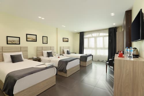 Brothers Pyramids View