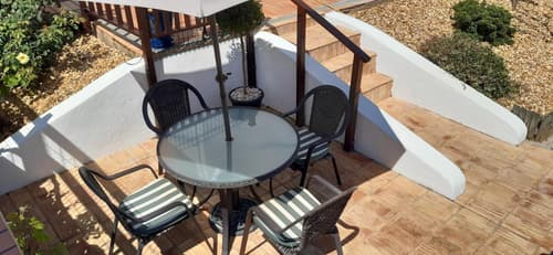 ApraHouseLoule Guesthouse, 