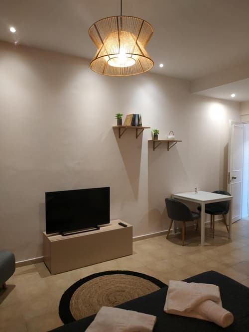 Elthimia's apartment, 