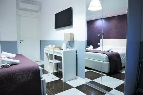 Luxury Vatican Rooms