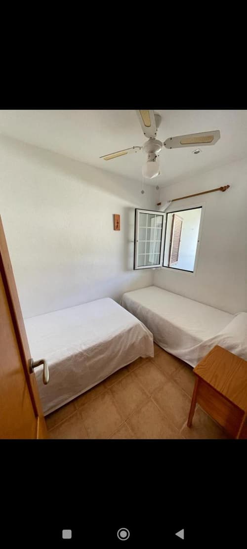 Bonito apartamento con terrazas y aparcamiento.
