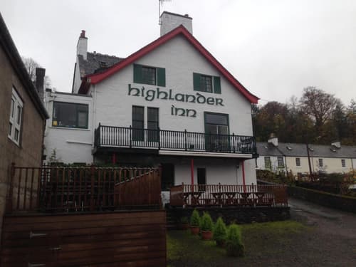 Highlander Inn