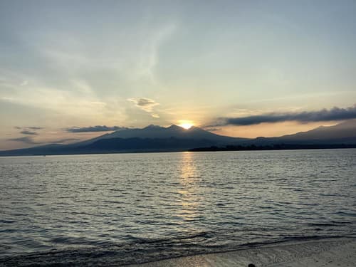 Juliantos by the sea