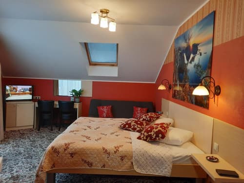 Hotel Pils with Self-Check in