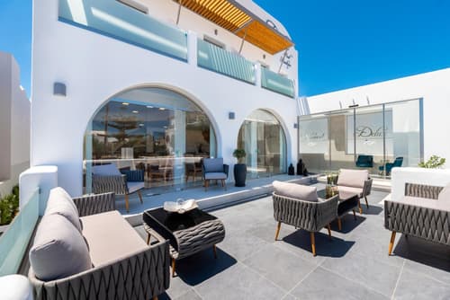 Deluxe Suites Santorini