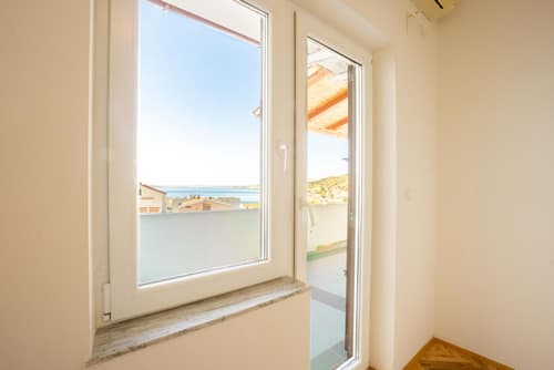 Kob Orog good location with sea views and modern decor, 