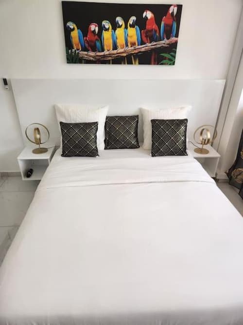 Hello-Guyane, Marina 5, Studio Prestige 5 étoiles