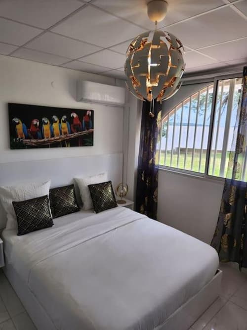 Hello-Guyane, Marina 5, Studio Prestige 5 étoiles