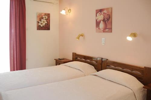 Senia Studios
