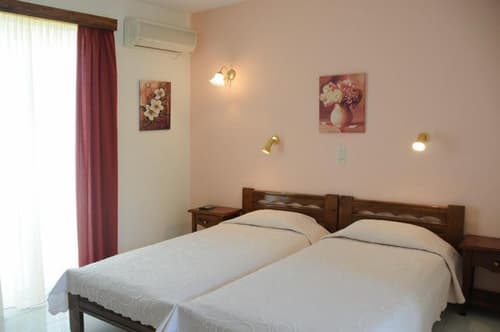 Senia Studios