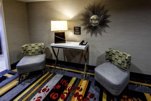 Hampton Inn & Suites Staten Island