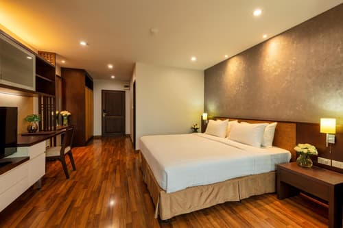 The Grand Napat