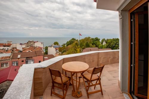 Grand Business Hotel, 